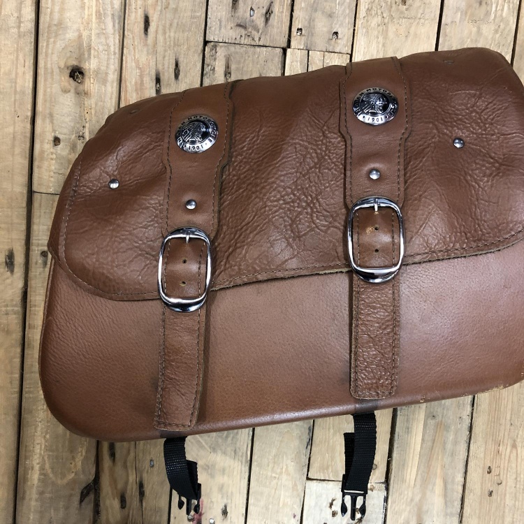 Indian Scout desert tan leather saddlebags & mounting spools